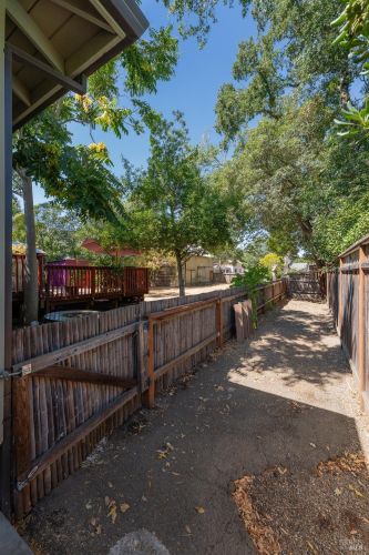 1014 Perkins St, Ukiah CA  95482-4623 exterior