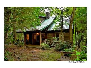 68 Summer Field Ln, Cashiers, NC 28717-4510