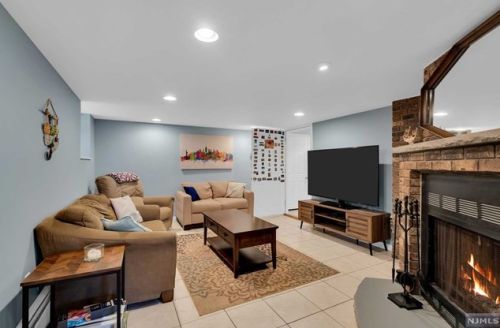243 Morningside Ave, Cliffside Park NJ  07010-1406 exterior