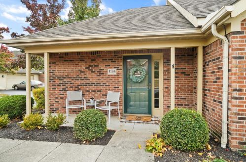 3196 Pine Manor Blvd, Darbydale, OH 43123-4840