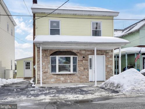 21 Adamsdale Rd, Schuylkill Haven, PA 17972-8623