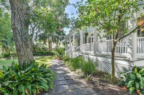 3601 Bernardo De Galvez Ave, Galveston, TX 77550