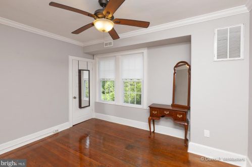 528 Liberty St, Charles Town WV  25414-1830 exterior