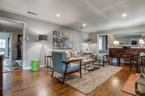 9262 Forest Hills Blvd, Dallas TX  75218-3631 exterior