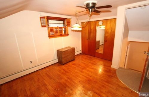 434 Harristown Rd, Ridgewood NJ  07452-2836 exterior