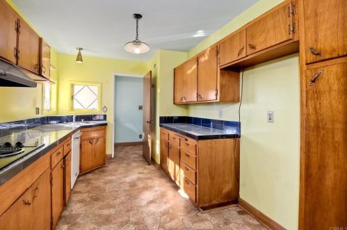 4542 Mt Frissell Dr, San Diego CA 92117-4811 exterior