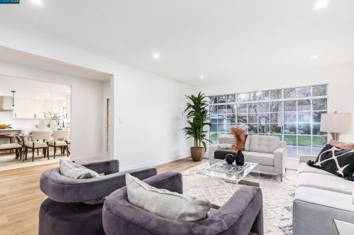 124 Greenbrook Ct, Danville CA  94526-5251 exterior