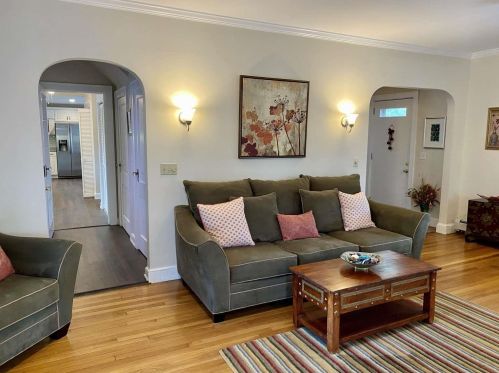 7 Harvey Rd, Londonderry NH  03053-7412 exterior