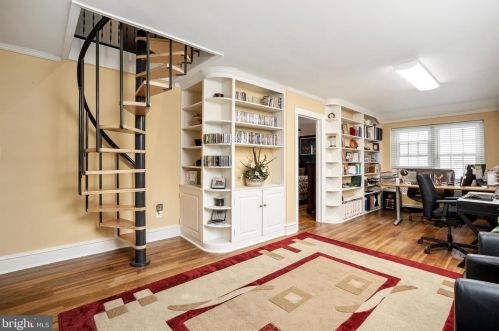 848 Riverside Ave, Trenton NJ 08618-5318 exterior