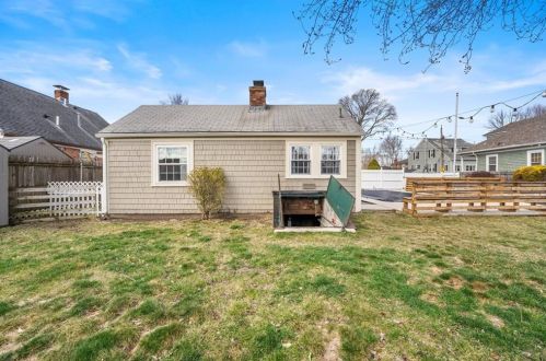 34 Homewood Ave, North Providence RI  02911-2907 exterior