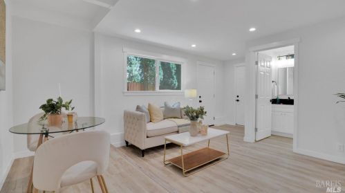 131 Carlisle Way, Benicia CA  94510-1616 exterior