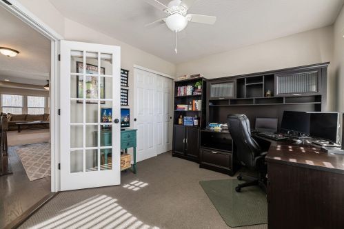 312 Isaac Tharp St, Pataskala OH 43062 exterior