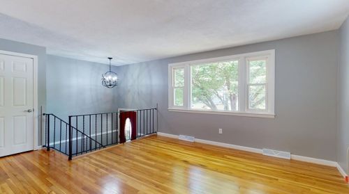 13 Larchmont Dr, Coventry RI exterior