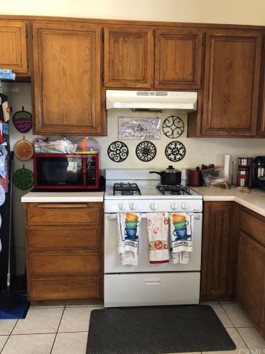 12461 Softwind Dr, Victorville, CA 92395-5730