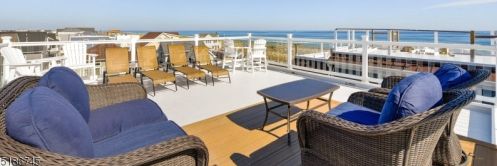 5 Fort Ave, Pelican Island NJ  08751-1512 exterior