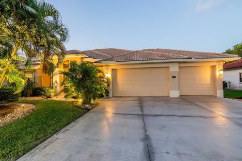 18025 Greenwood Dr, Naples, FL 34114-8936