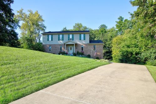 2991 Gilligan Ave, Cincinnati, OH 45233-4304
