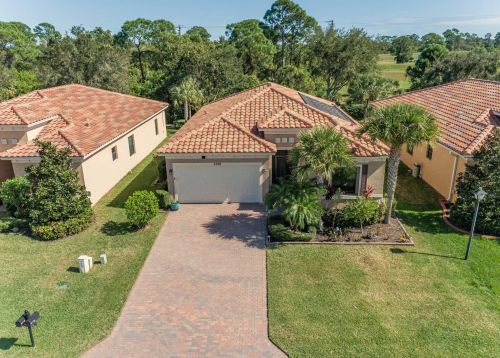 5598 40th Ave, Vero Beach, FL 32967-2467