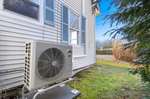 836 Point Judith Rd, South Kingstown RI  02882-5174 exterior