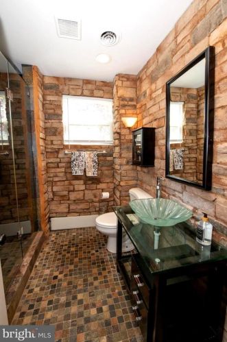 410 Steven St, Norristown PA  19403-2614 exterior