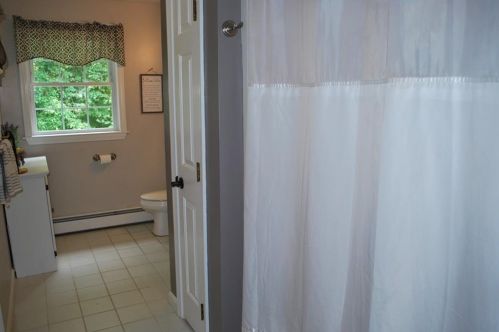 34 Tower Hill Rd, Cumberland RI  02864-1524 exterior