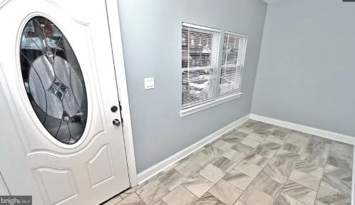 4044 6th St, Philadelphia, PA 19140-2502