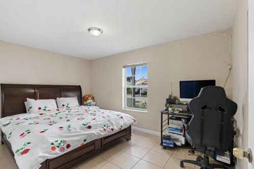 5855 Azalea Cir, West Palm Beach, FL 33415-4470