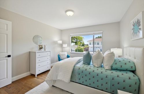 1276 Encina Dr, Millbrae CA 94030-2839 exterior