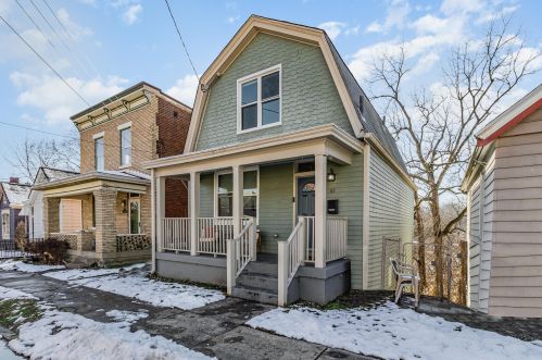 63 Parkview Ave, Newport, KY 41071-2764