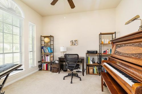 17818 Is Spg Ln, Tomball TX 77377-8156 exterior