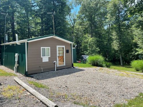 185 Zion Church Rd, Chicora, PA 16025-3927