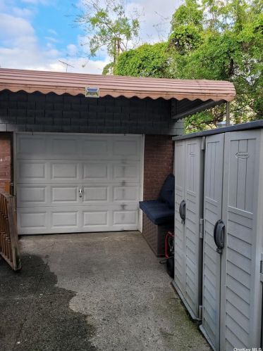 97-19 89th St, Jamaica NY  11421-1323 exterior