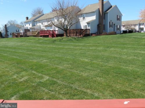 403 Stratford Ct, Lansdale PA  19446-6374 exterior