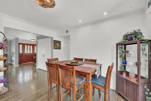 73 Westwood St, Vacaville CA  95688-3625 exterior