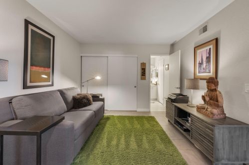 1 Palma Dr, Rancho Mirage CA  92270-3878 exterior