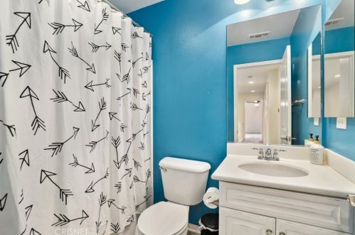 28421 Mirabelle Ln, Santa Clarita CA  91350-3240 exterior