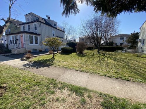 75 Old Broadway, New Hyde Park, NY 11040-5014