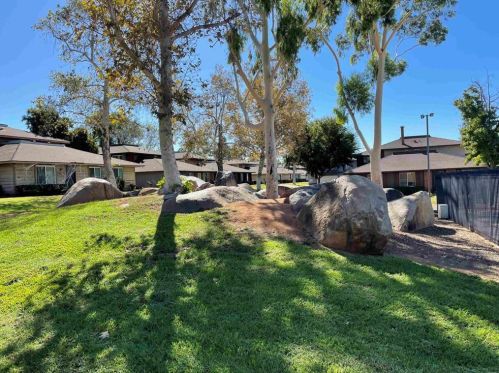 1723 Summertime Dr, El Cajon, CA 92021-1071