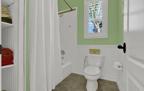 30419 Canyon Estates Rd, Vista CA  92084-1043 exterior