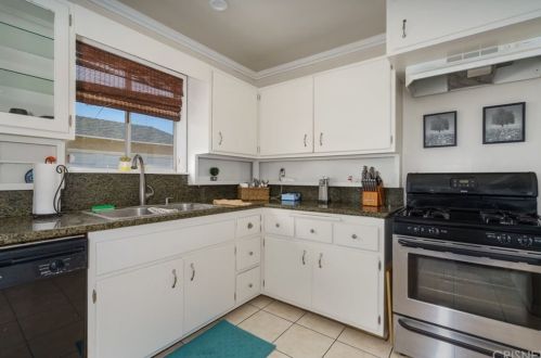 4507 Levelside Ave, Lakewood CA  90712-3651 exterior