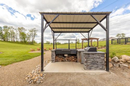 17978 Nashport Rd, Nashport OH  43830-4601 exterior