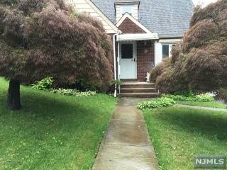 401 Sutton Ave, Hackensack NJ  07601-1123 exterior