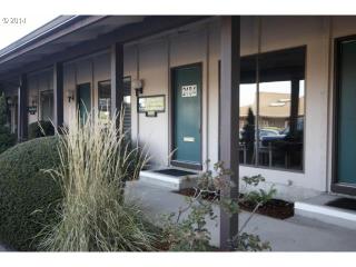 2490 Division St, Damascus OR  97030 exterior