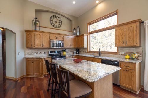 8359 College Trl, Inver Grove Heights MN 55076-3201 exterior