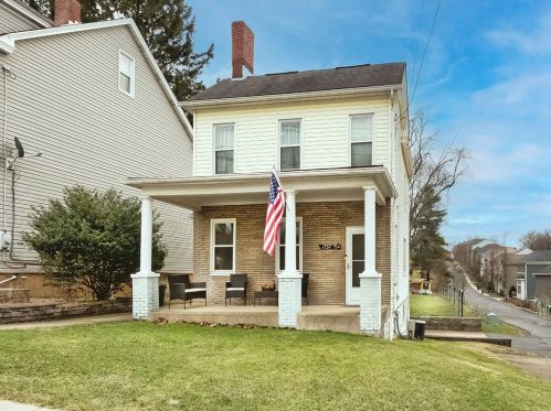 1737 Greenleaf St, Pittsburgh, PA 15211-1060