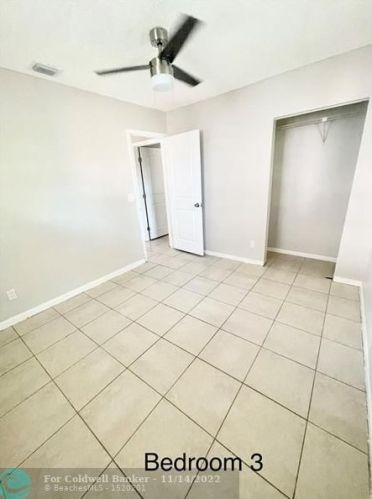 37 6th Ave, Dania Beach FL  33004-3262 exterior