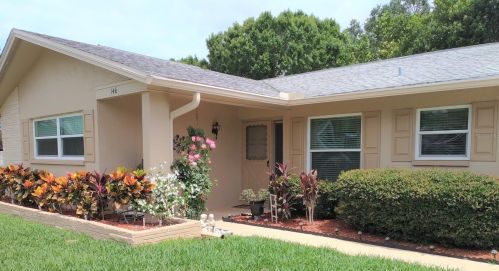 146 Stafford Cir, Palm Harbor, FL 34684-2200
