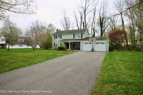 111 Princess Anne Dr, East Freehold NJ  07728-3066 exterior