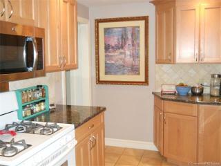 23 Court Park, Hartford CT  06119-2002 exterior