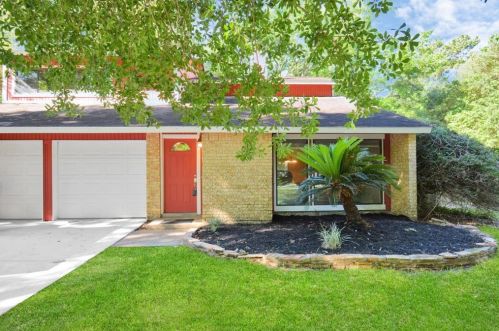 3202 Village Park Dr, Humble, TX 77339-1919
